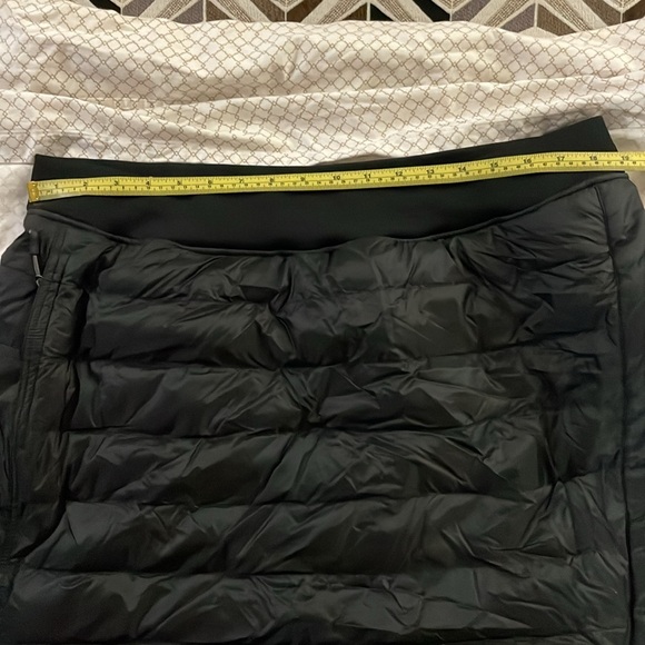 Insulated black skirt - Picture 6 of 7